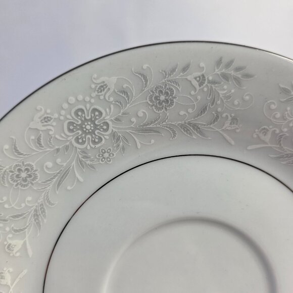 TWO Crown Ming Queen's Lace Cup & Saucer Sets White Flowers Platinum Trim - Picture 14 of 16
